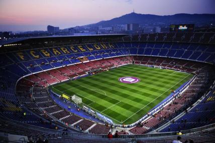 camp-nou-estadio-futbol-club-barcelona-hotel-5-estrellas-centro-ciudad.jpg